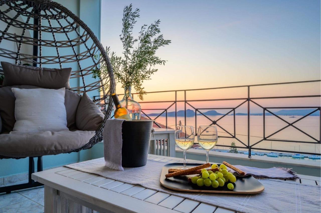 Апартаменты Zoe's Sea View *