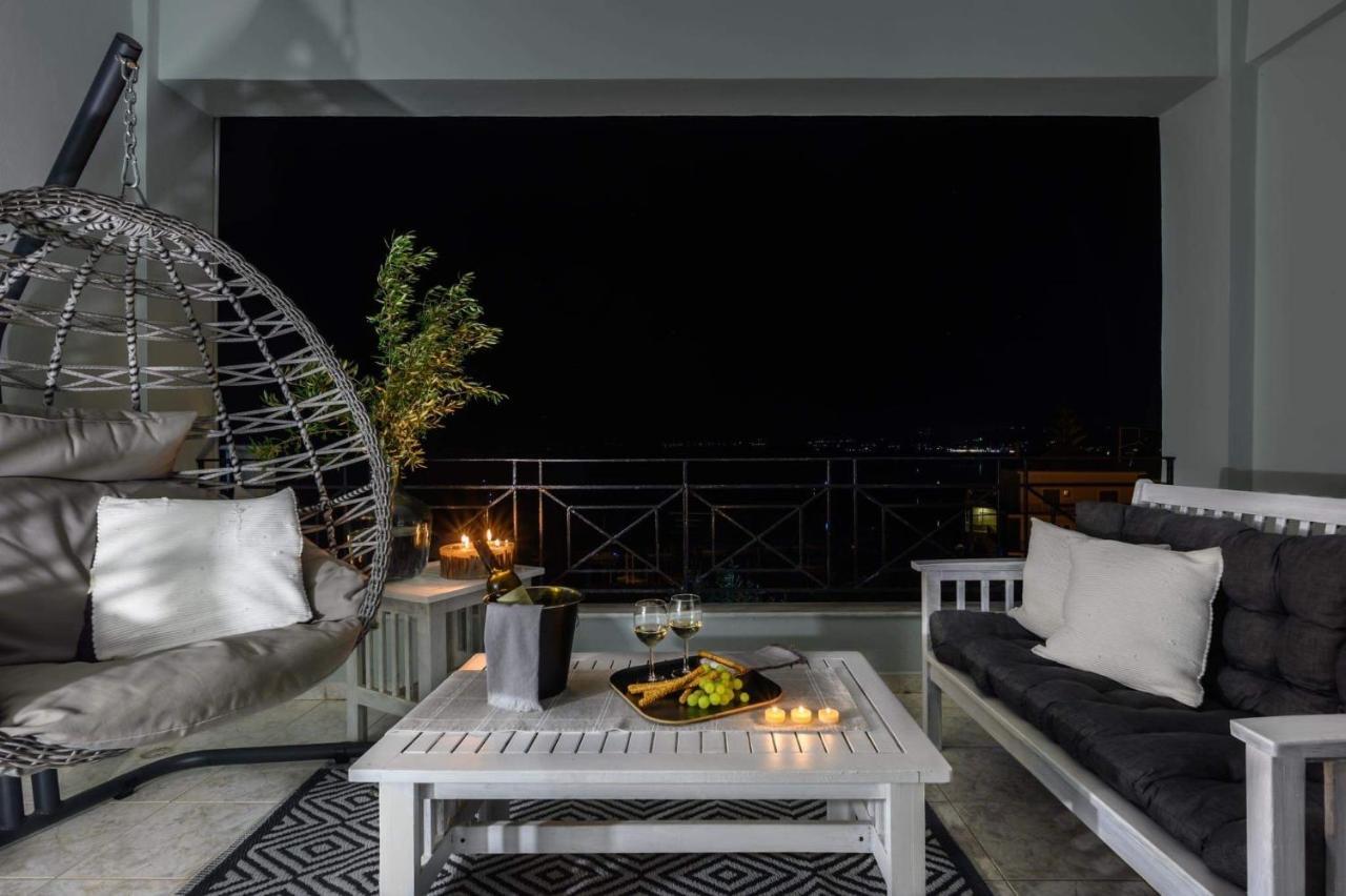 Zoe's Sea View Apartment *